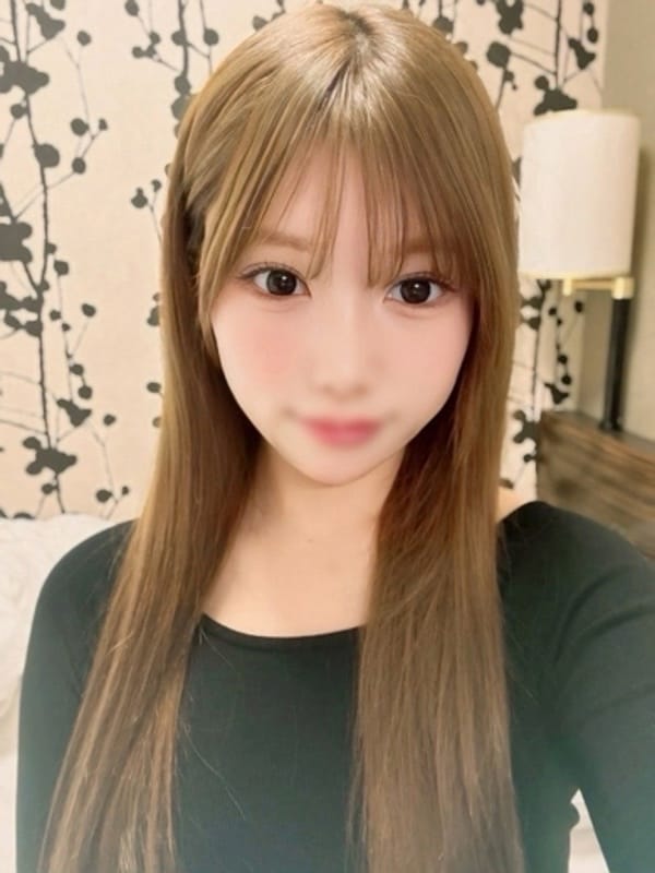 しのん|デリヘルラボ・クレージュ極で評判の女の子