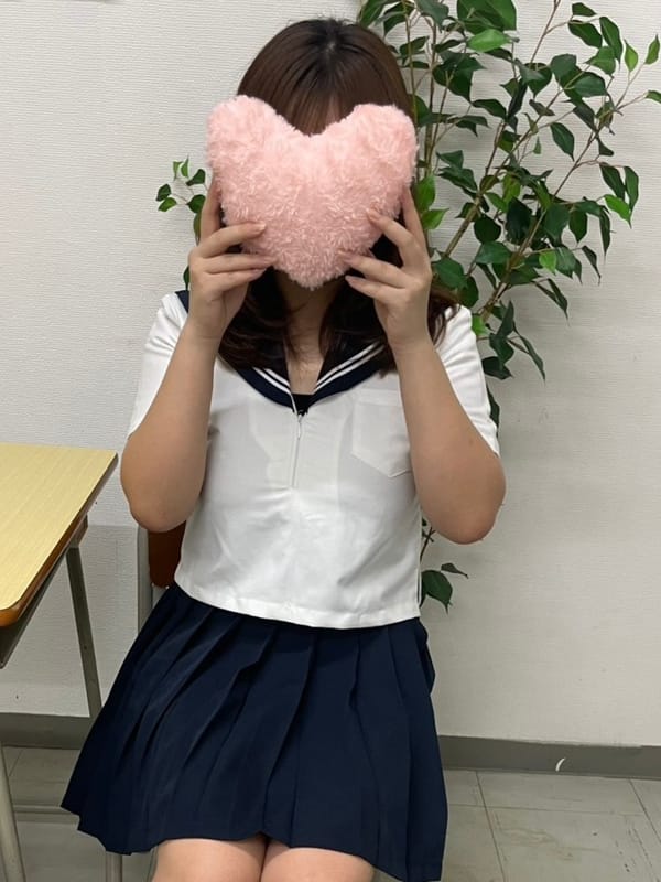 ねね【純情無垢な未経験Fカップ美女】