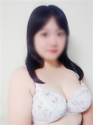 ももか|巨乳・ぽっちゃり専門店蒼いうさぎで評判の女の子