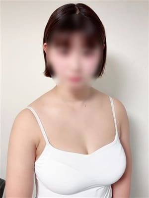 くろえ|巨乳・ぽっちゃり専門店蒼いうさぎで評判の女の子