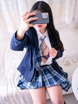 小栗 まなほ|エテルナ京都で評判の女の子