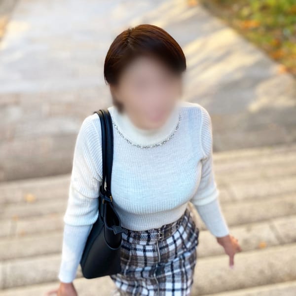 れみ【未経験のスレンダー美人奥様♪】 | 完熟ばなな 谷九(谷九)