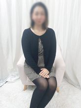 冬月もね|恋する奥さん 西中島店でおすすめの女の子