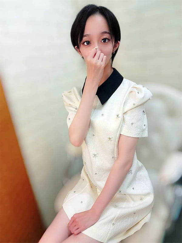 まい|ルーフ大阪で評判の女の子