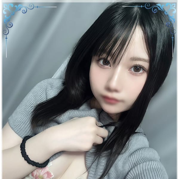 恋白/こはく【純白のシルクキー美肌】 | クラブバレンタイン大阪店(新大阪)