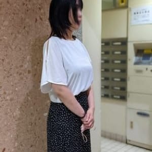 「真夏の装いに密着接客で清潔感ばっちり!男性受け間違いなしの清楚な美形奥様のひろこ」07/15(火) 17:53 | 竹内マッサージのお得なニュース