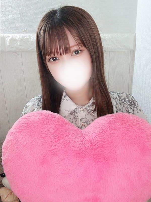 るりな【小柄なスレンダー美女】