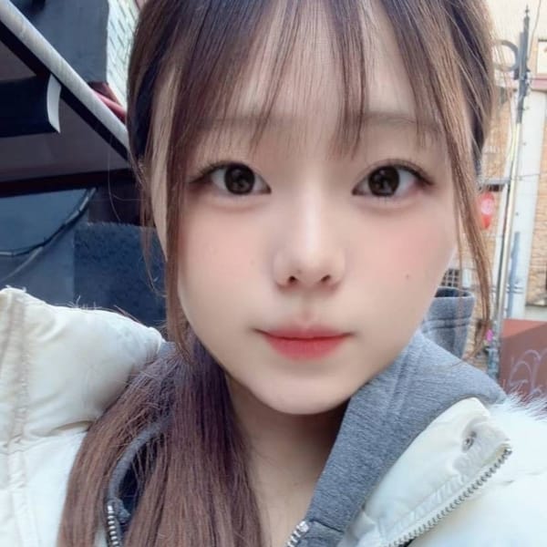 もこ【親しみ満点☆スレンダー美女】