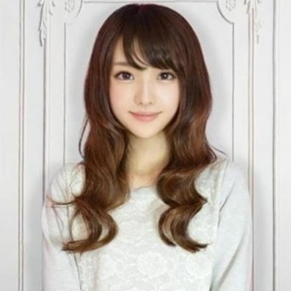 ゆりな