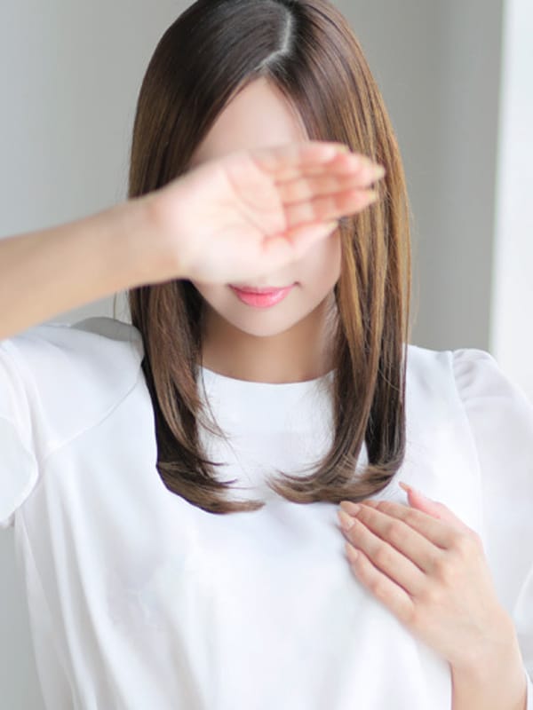 瀬里葉(せりは)【上品で透明感溢れる美女】