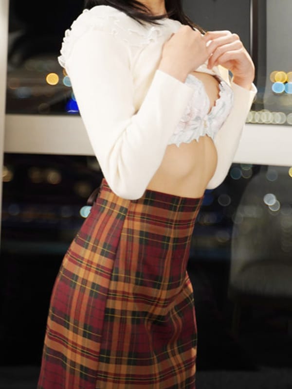 藍音(あいね)|グランドオペラ横浜で評判の女の子