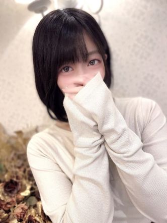 秋月 もな|AV快感でおすすめの女の子