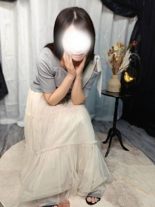 水瀬　なる|ミセスバナナで評判の女の子