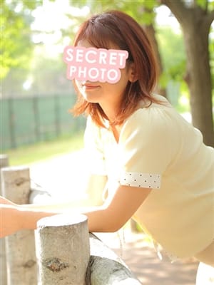 栗山あゆみ|クラーク夫人（札幌ハレ系）でおすすめの女の子