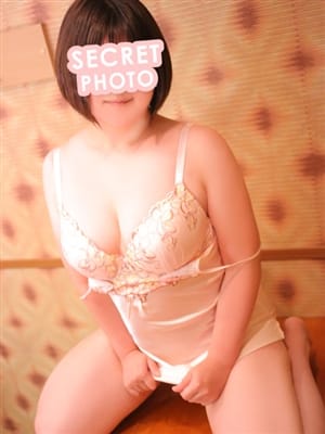 鈴野ひかり|クラーク夫人（札幌ハレ系）でおすすめの女の子