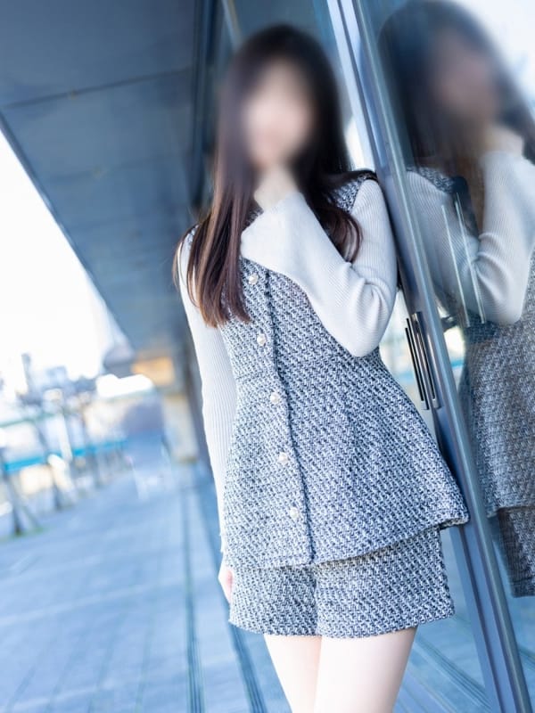 ゆうり|コンテローゼで評判の女の子