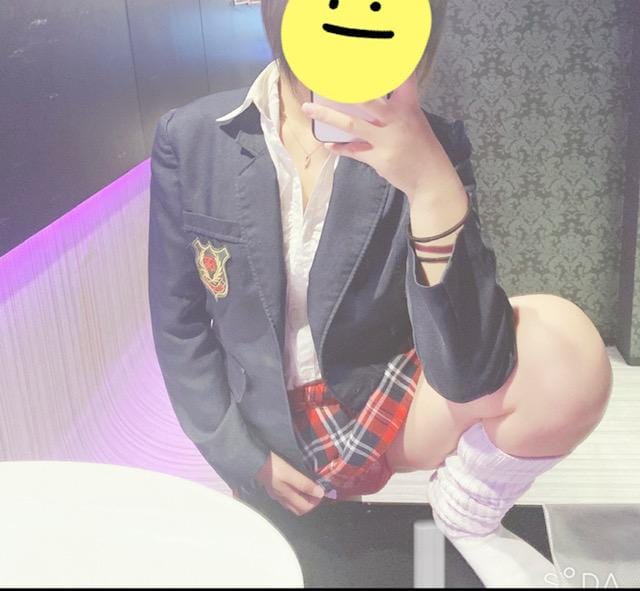 みいな