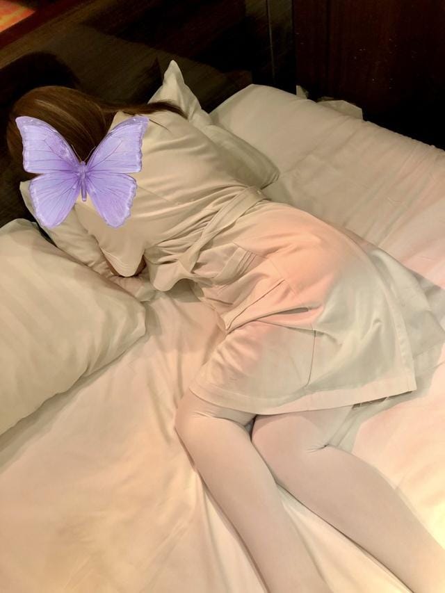 「内緒だよ」12/30(金) 23:58 | あのせんぱい！の写メ