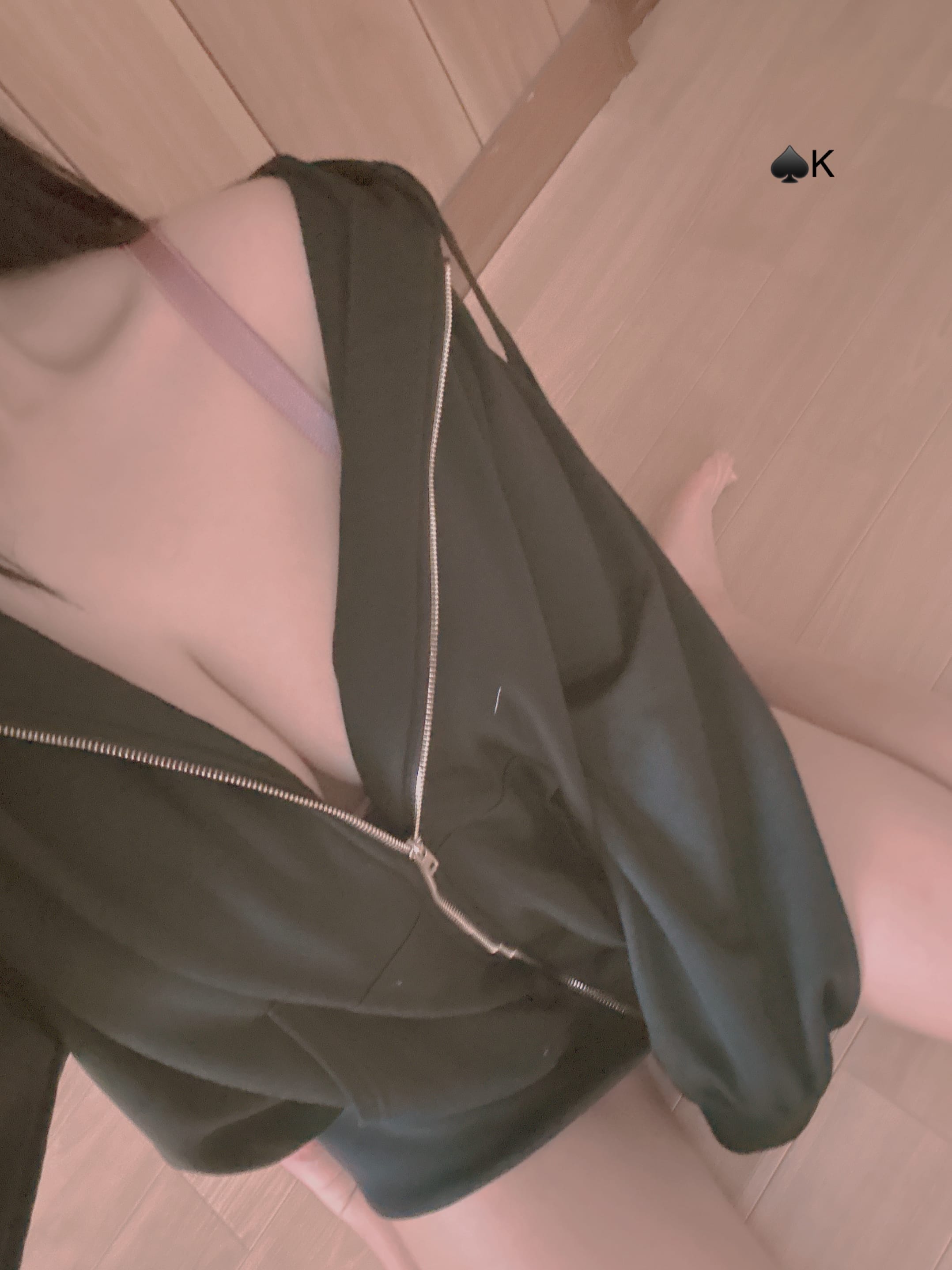 「出勤しました ✧︎*」11/08(金) 17:05 | ♠Ｋの写メ