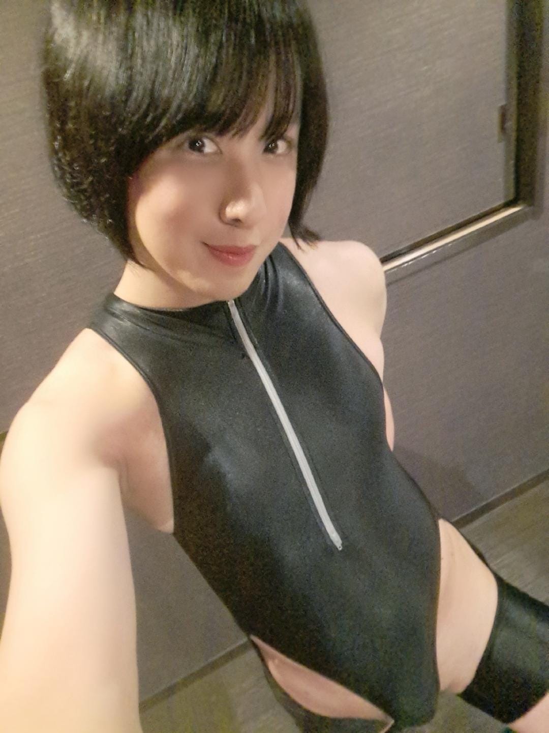 オナベ　エロ画像 日向かおるの自撮り写メ画像：女性×おなべ×ニューハーフ大結集「トリプルミックス」(新宿・歌舞伎町デリヘル)｜駅ちか！