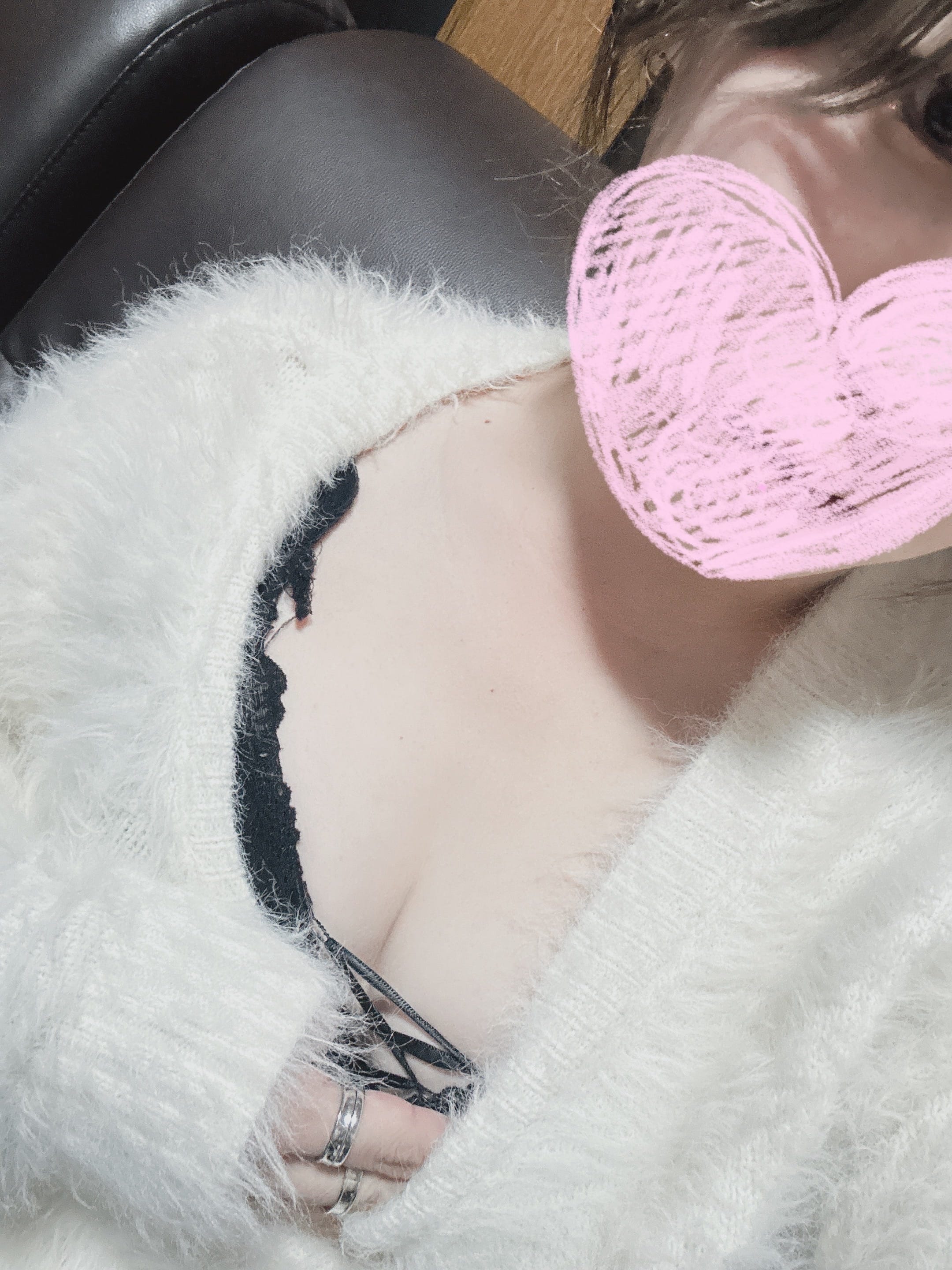 「出勤しました♡」12/15(日) 20:13 | おとはの写メ