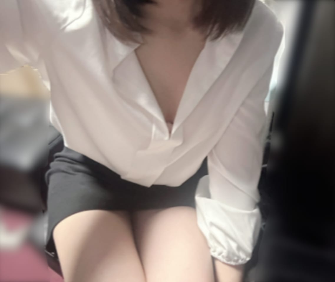 かなの「出勤します！」01/05(日) 17:17 | かなのの写メ