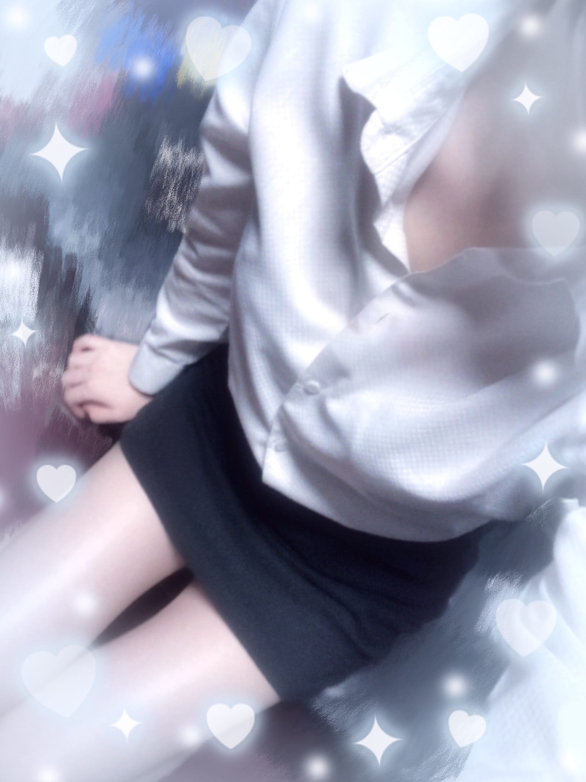 みお「出勤します☽･:*」02/18(火) 17:34 | みおの写メ