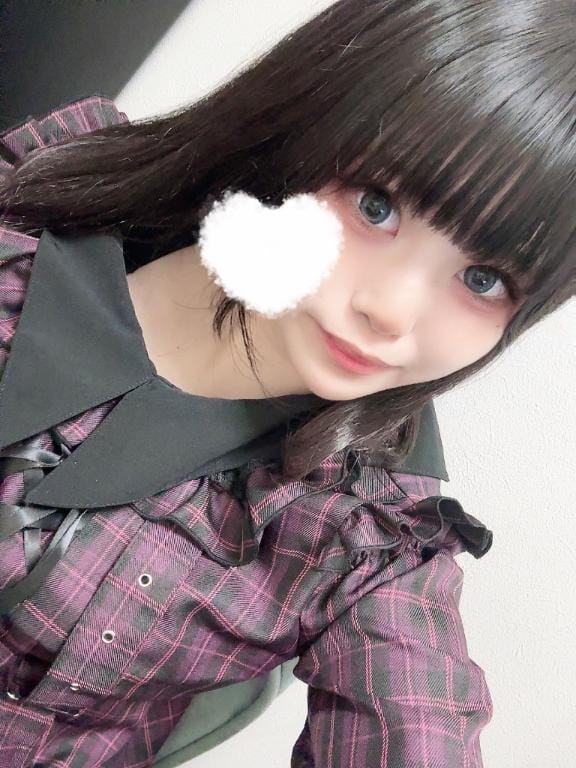 「明日のです」03/15(土) 19:27 | ゆりかの写メ