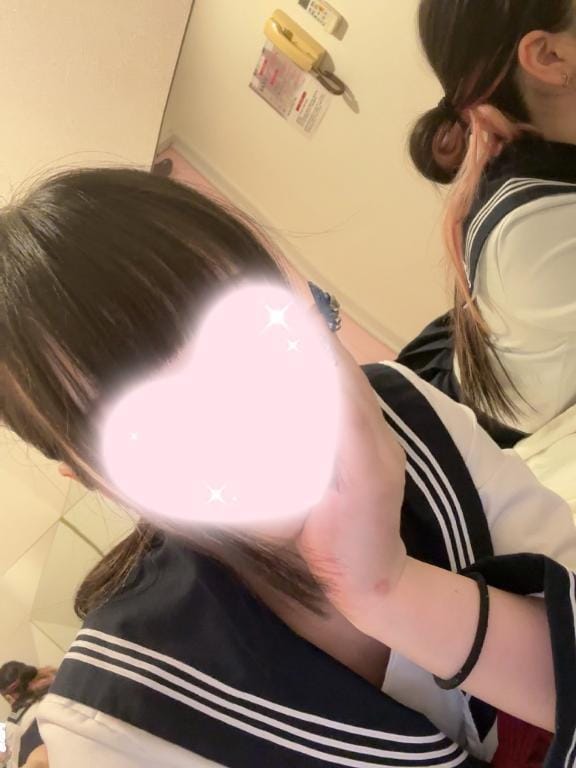 「登校❣️」03/18(火) 12:02 | 夢咲にこるの写メ