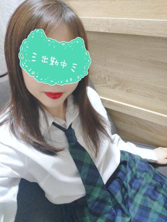 「出勤( * ´ ³`)ﾁｭ❤︎︎」03/18(火) 22:12 | すずの写メ