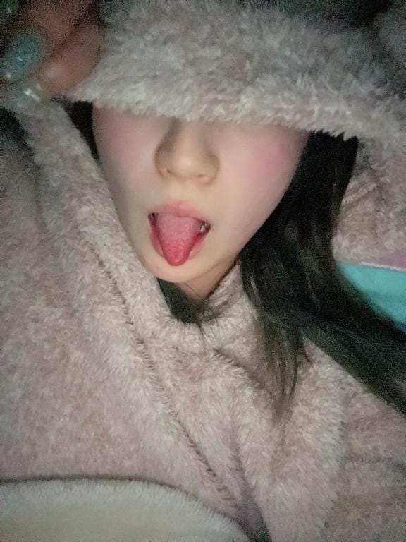 「やほ」03/19(水) 03:04 | ひなのの写メ