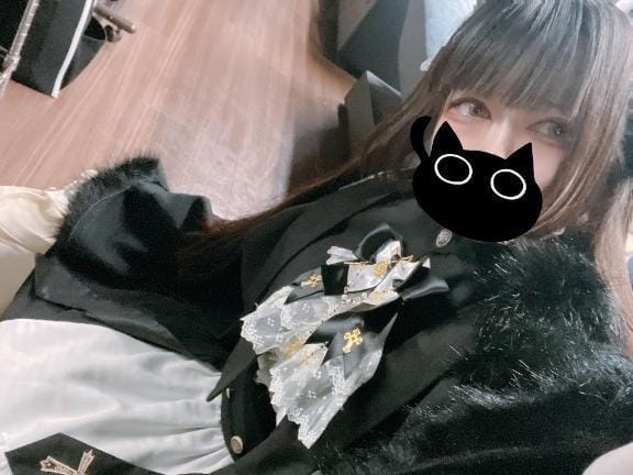 「おまじないのお話」03/21(金) 07:39 | まひる『色白黒髪ロリ巨乳』の写メ