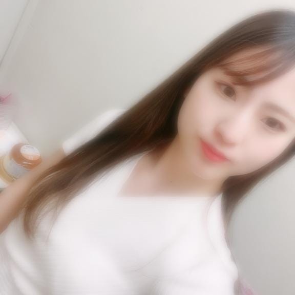「お着替え」03/21(金) 15:53 | あいなの写メ