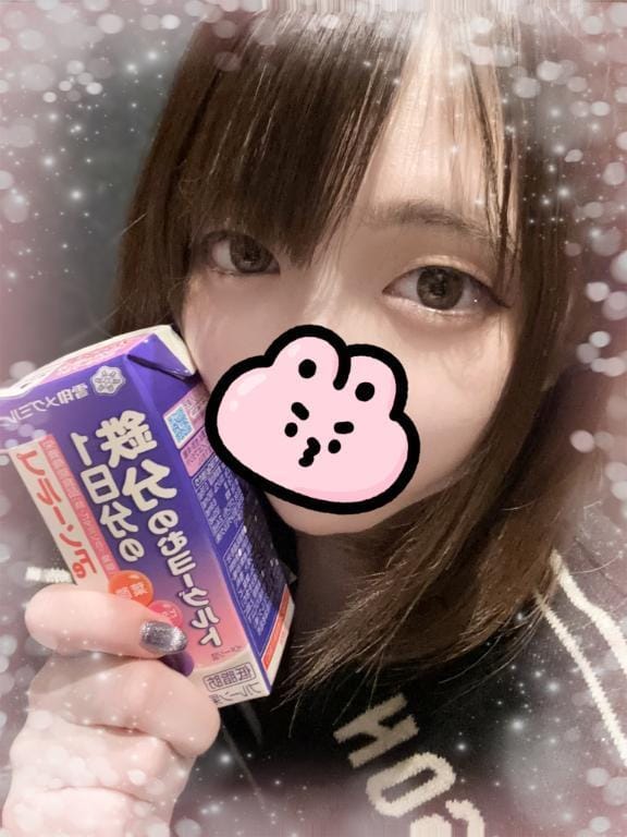 「しゅっきん✨️」03/21(金) 18:31 | えみりの写メ