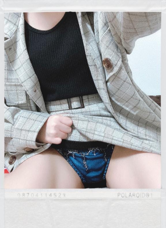 「出勤❣️」04/17(木) 18:45 | ららの写メ