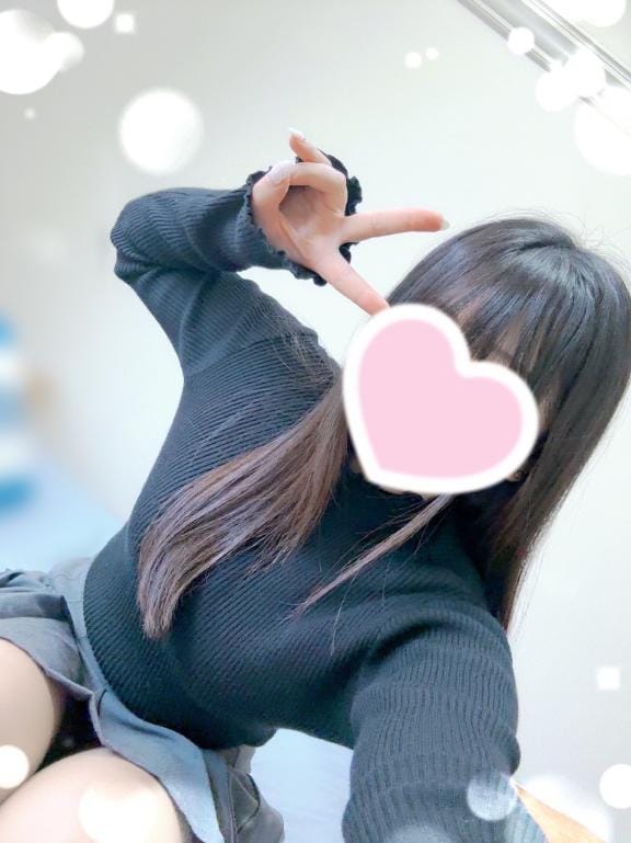 「しゅっ」04/19(土) 19:14 | ゆな☆妹系，爆誕☆の写メ