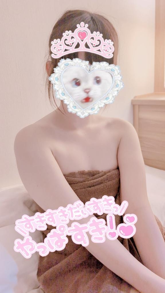 「お店にいます」04/26(土) 18:10 | ふたば ☆百花繚乱☆の写メ