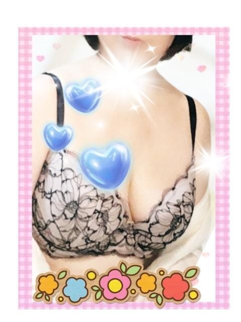 「こんばんは」04/27(日) 17:52 | 千草の写メ