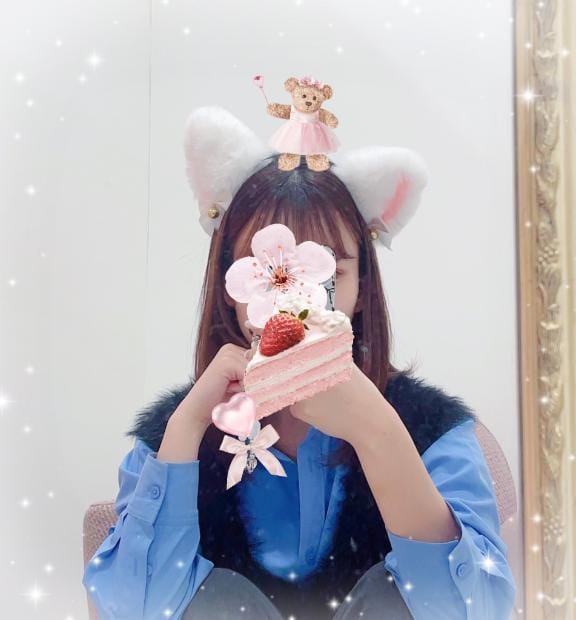 「こんにちわ」05/12(月) 21:33 | あゆかの写メ