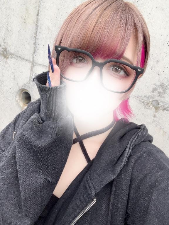 「」05/13(火) 00:42 | 椎名おとの写メ