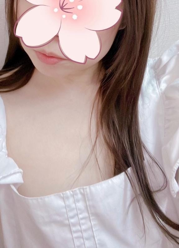 「1ヶ月♡」05/13(火) 06:44 | はつのの写メ