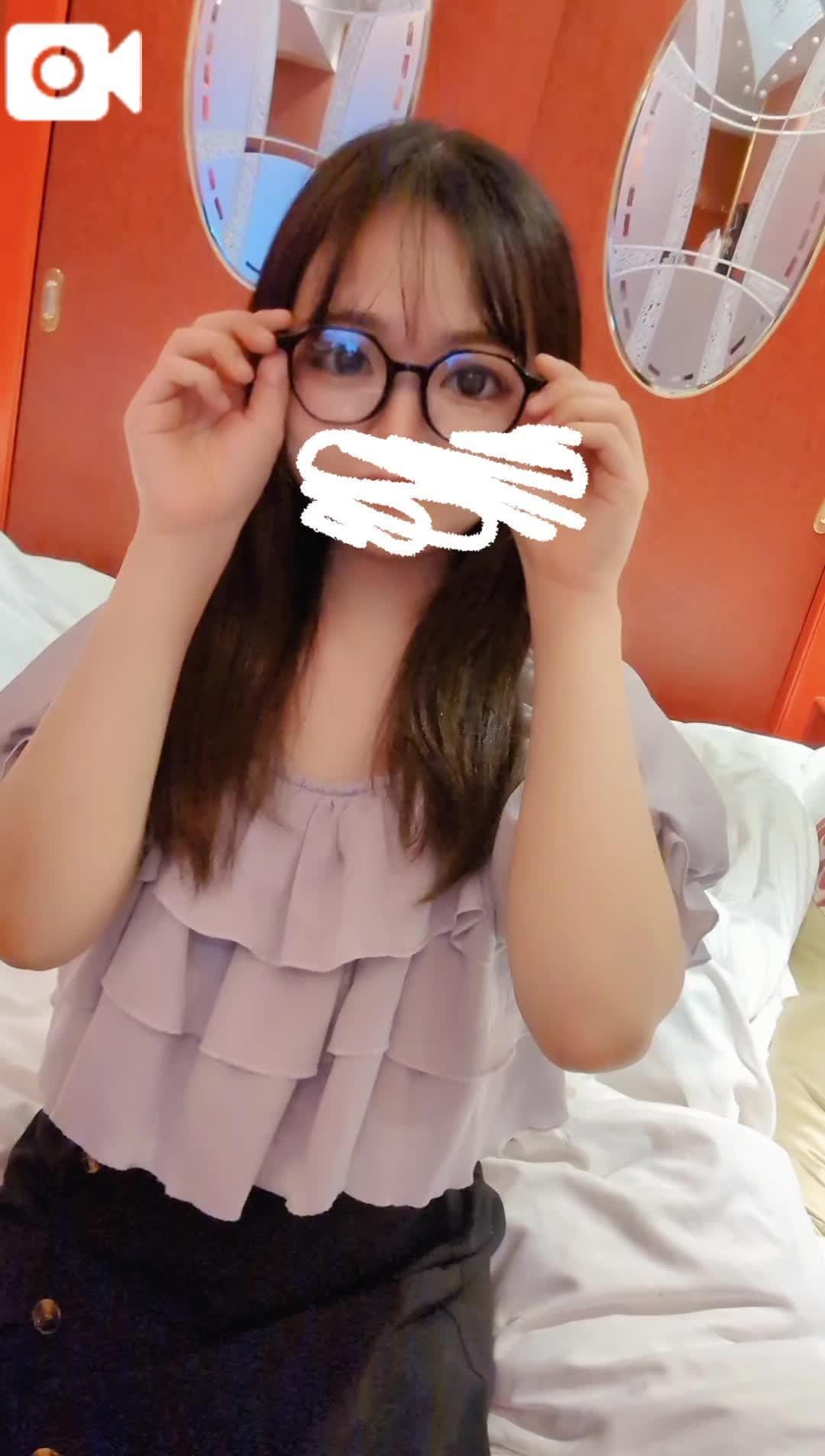 「️眼鏡女子はいかがですか？️」06/11(水) 12:49 | 小鳥遊こよいの写メ日記