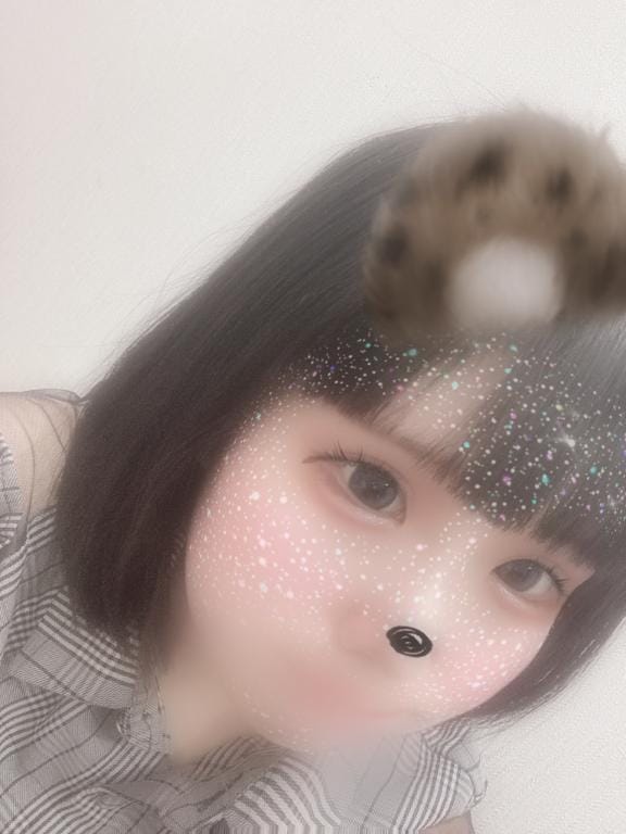 「今日もよろしくねです」06/19(木) 17:05 | みいなの写メ
