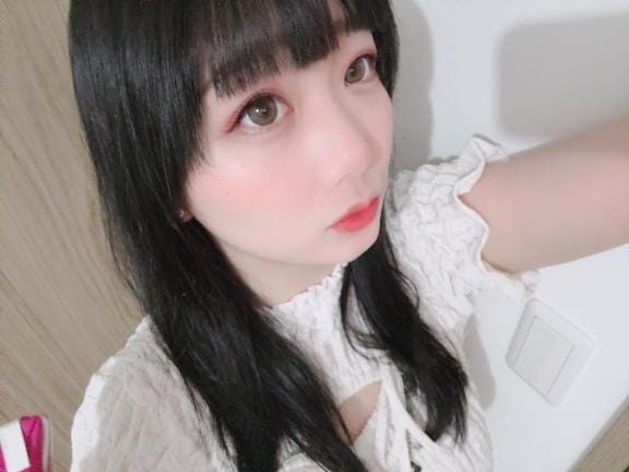 「おはようございます☔️」06/25(水) 12:33 | 飯島なゆかの写メ