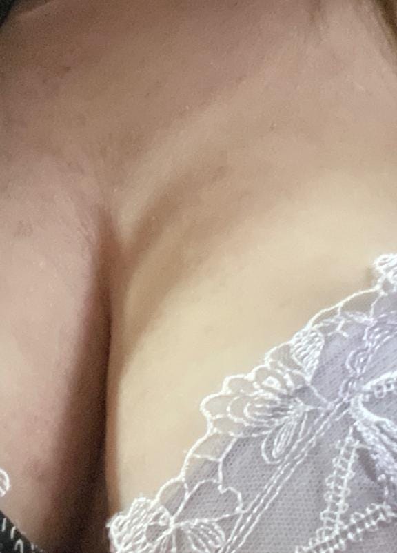 「♡18:00〜23:00出勤します♡」07/11(金) 18:19 | あまねの写メ