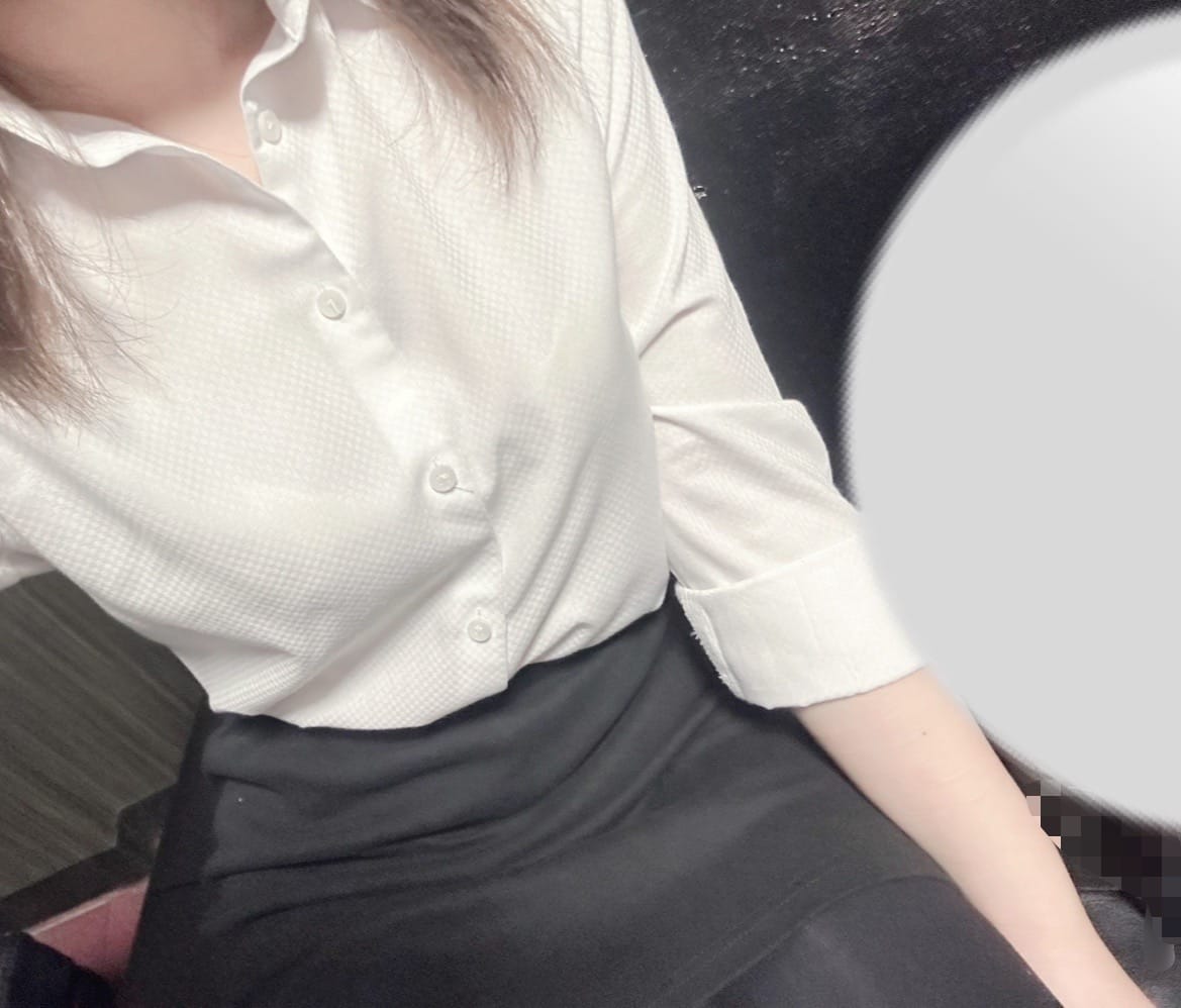 かなの「お久しぶりです、、！」07/14(月) 15:58 | かなのの写メ