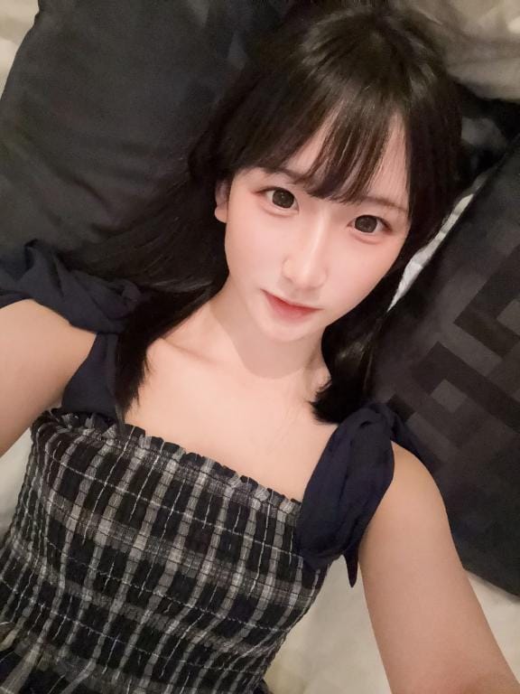 「退勤♡」07/18(金) 05:24 | りな【色白女子大生のアルバイト】の写メ