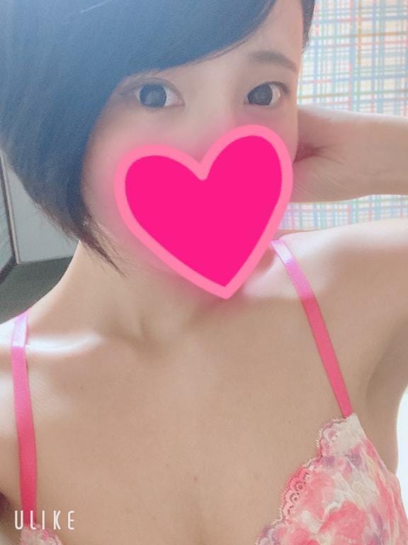 「出勤してるよ♡♡」07/18(金) 09:59 | まお♡素朴なおっとりばにー♡の写メ
