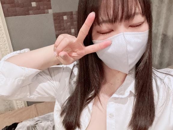 「出勤スケジュール」07/18(金) 14:02 | しおりの写メ