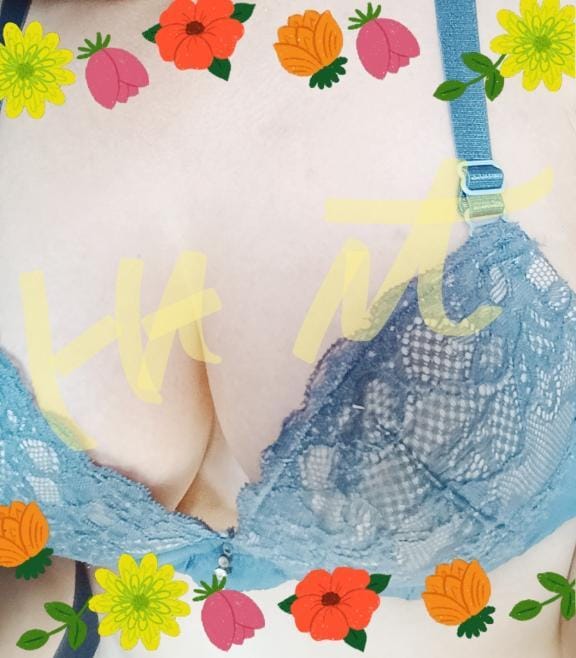 「今日は普段より涼しい」07/27(日) 15:37 | 華(はな)の写メ